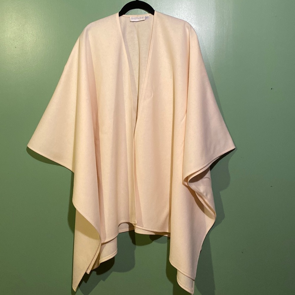 Sherwood wool cape
